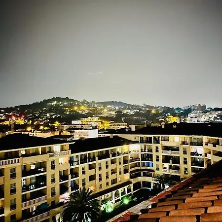 With Spacious Terrace & Breathtaking Views Apartamento
