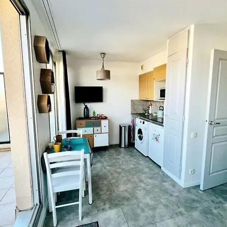 公寓 With Spacious Terrace & Breathtaking Views 戛纳